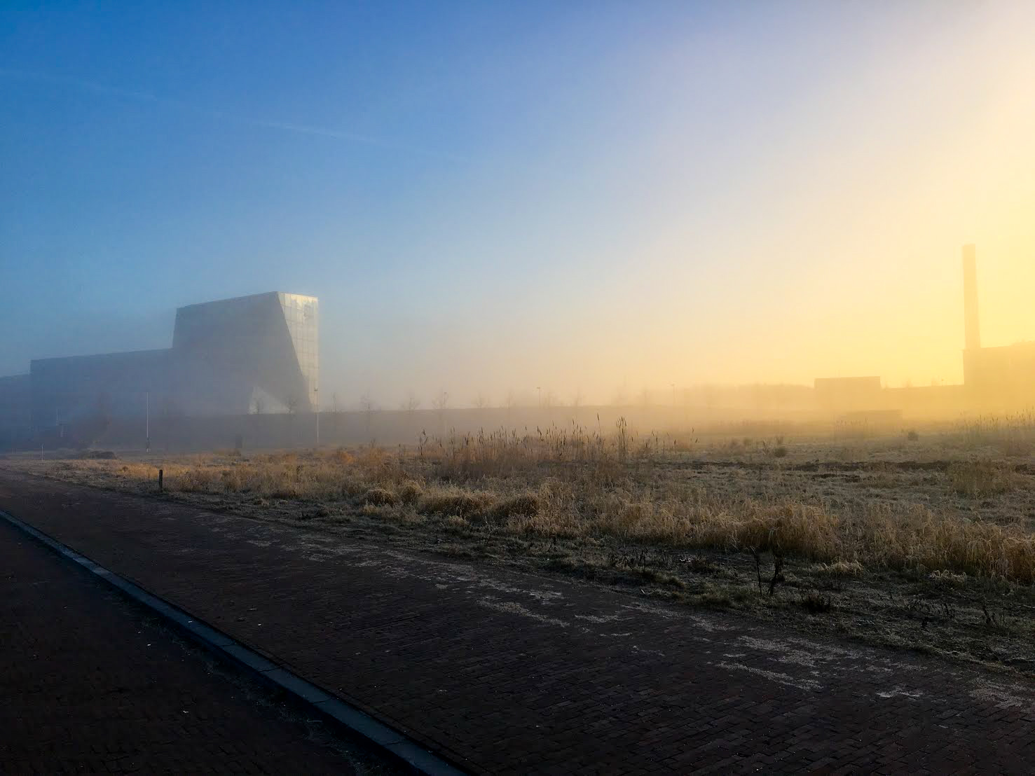 Gebouw in de mist